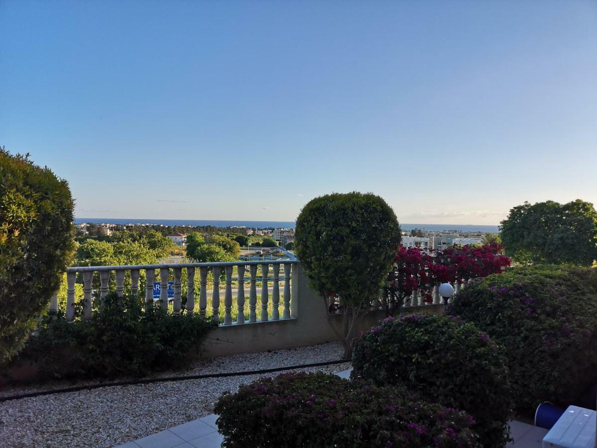 Panorama Court Apartment Paphos Bagian luar foto