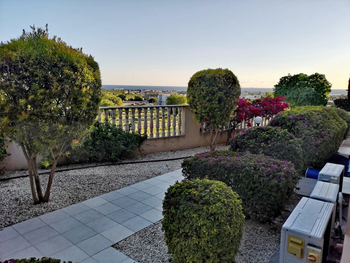Panorama Court Apartment Paphos Bagian luar foto